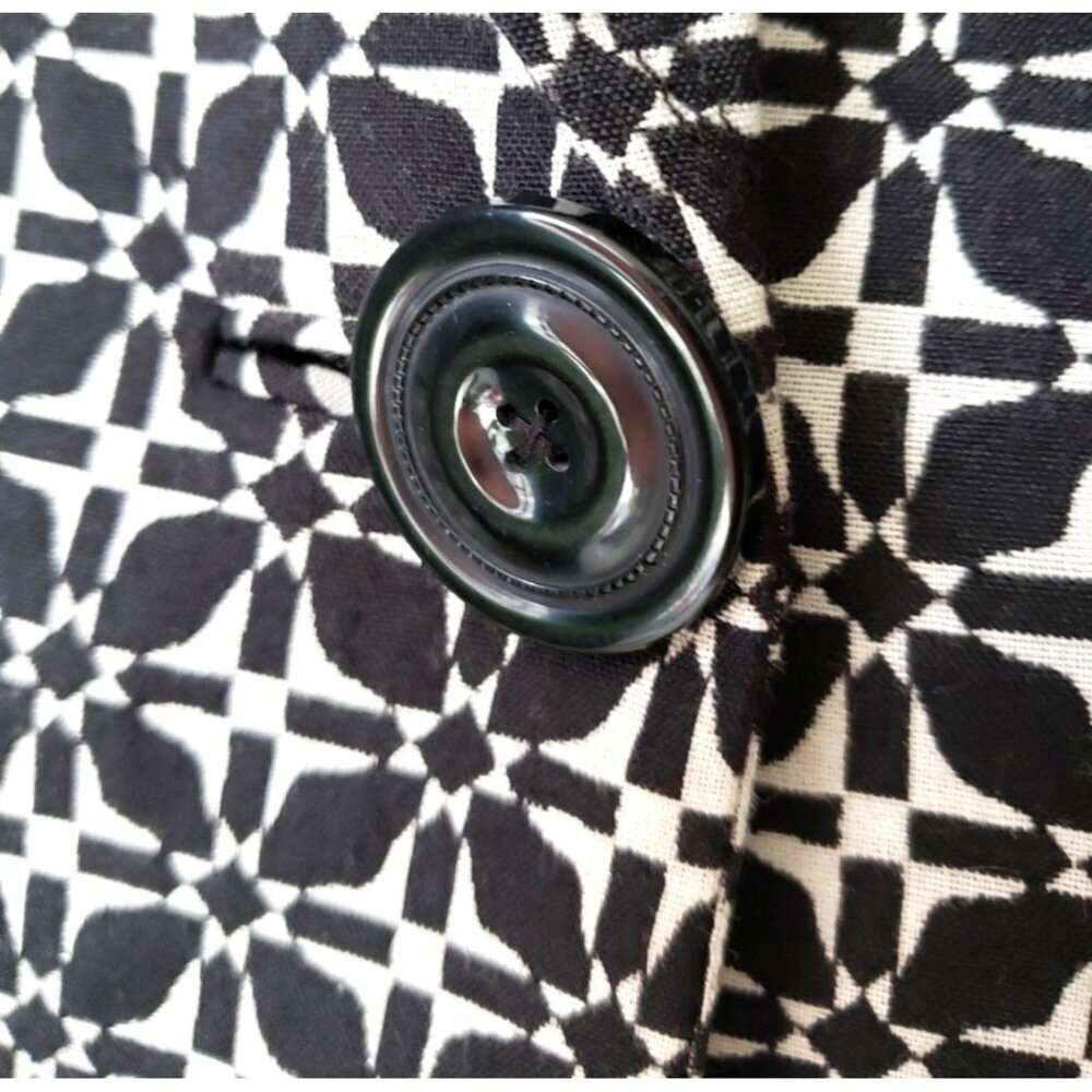 WHBM BLAZER 3/4 Sleeve Black & White Geometric Button Down Blazer Jacket
